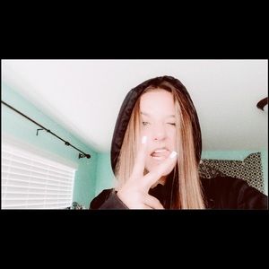 Meet your Posher, Fayth